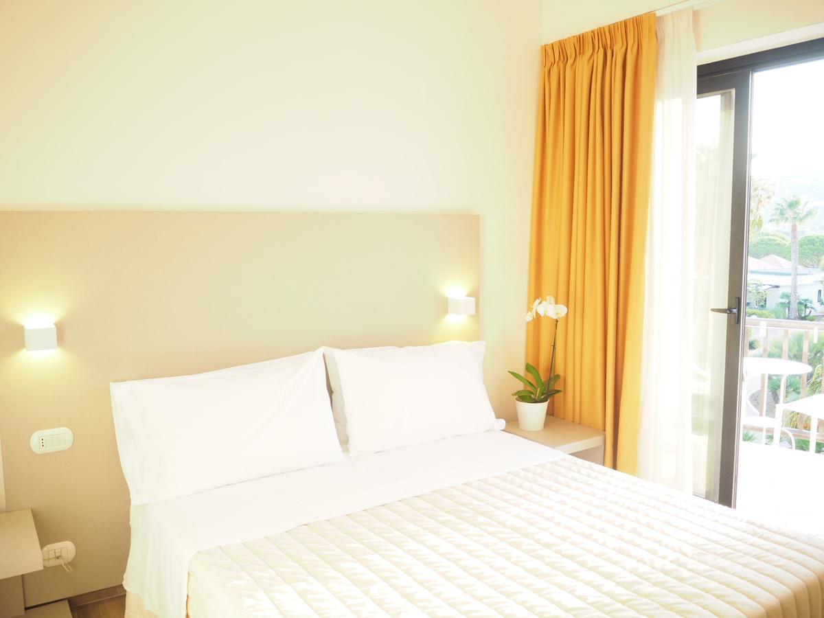 Oasiclub Hotel Vieste Ngoại thất bức ảnh
