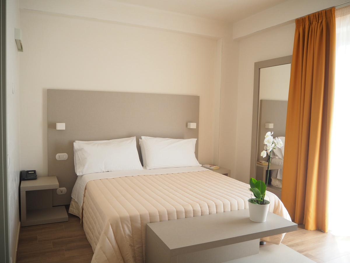 Oasiclub Hotel Vieste Ngoại thất bức ảnh