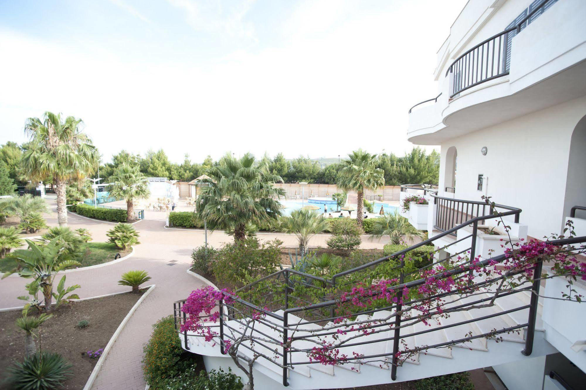 Oasiclub Hotel Vieste Ngoại thất bức ảnh