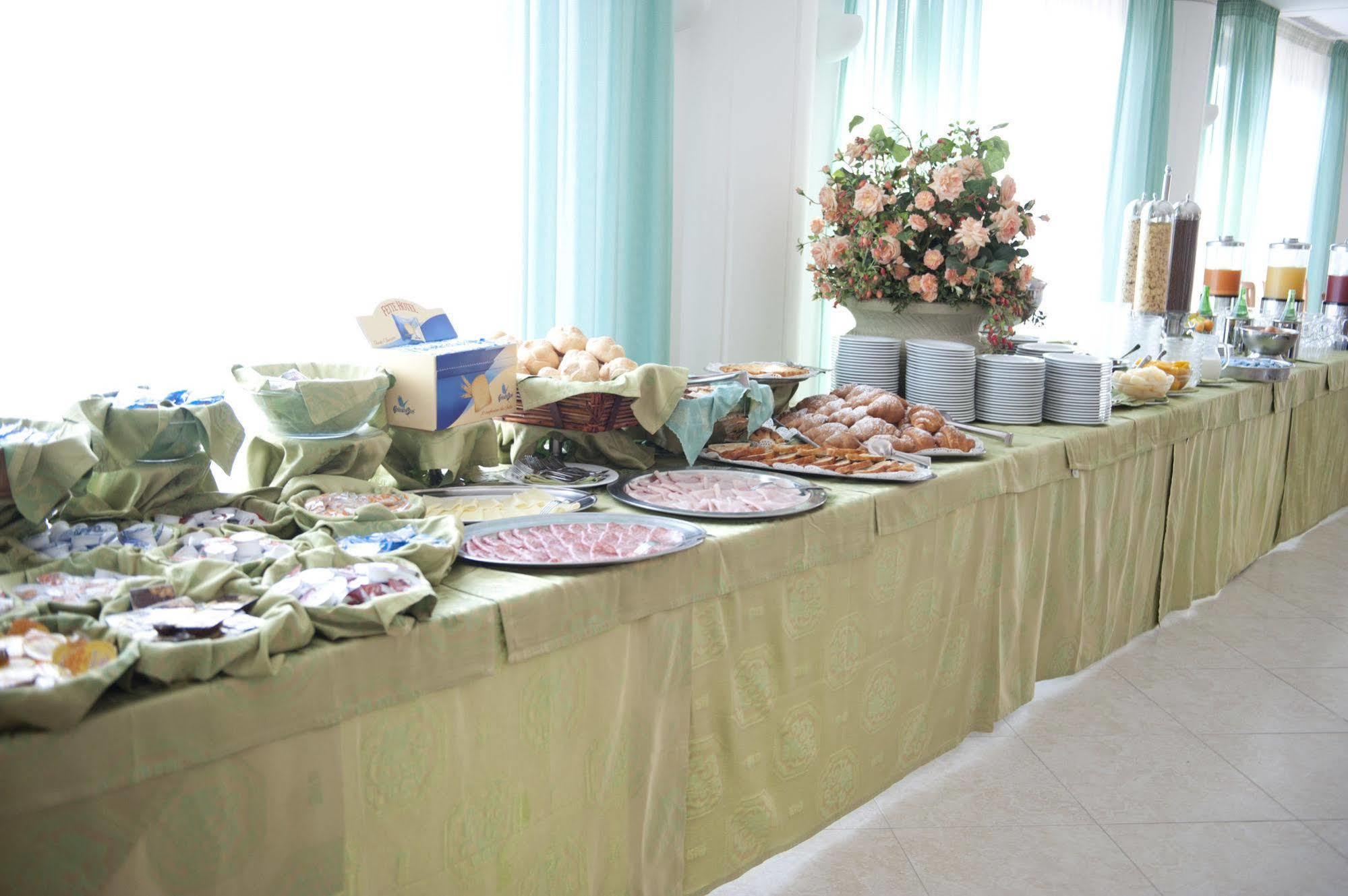 Oasiclub Hotel Vieste Ngoại thất bức ảnh
